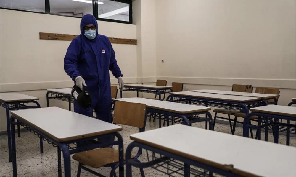 Η κυβέρνηση σχεδιάζει το άνοιγμα όλων των βαθμίδων της εκπαίδευσης